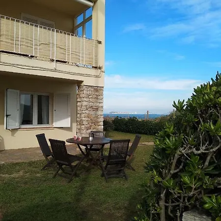 Apartamento Sea Front In Platja With Terrace And Parking