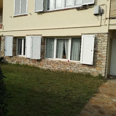 Sea Front In Platja With Terrace And Parking